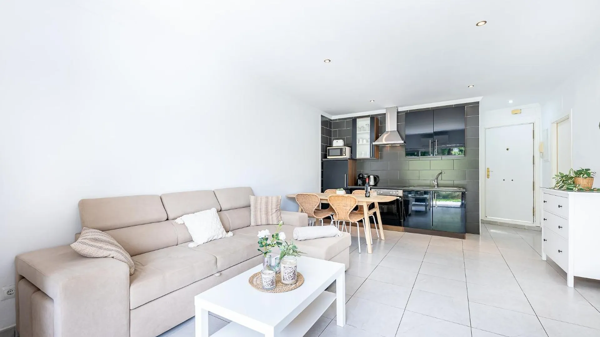 Benalmadena Puerto Marina Vacation Apartment 1 Minute From The Beach Spanien